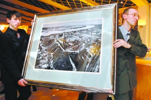 俄罗斯总统梅德韦杰夫艺术作品拍卖结果赶超普