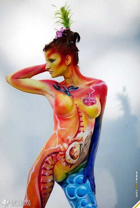 国外最新人体彩绘  女人肉体上的浓墨重彩  艺术